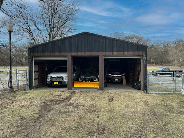 670 Northwest Highway Property Photo 3