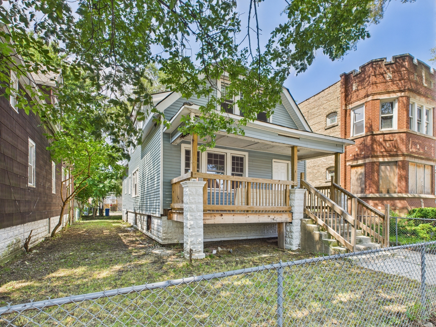 11922 S Perry Avenue Property Photo 3