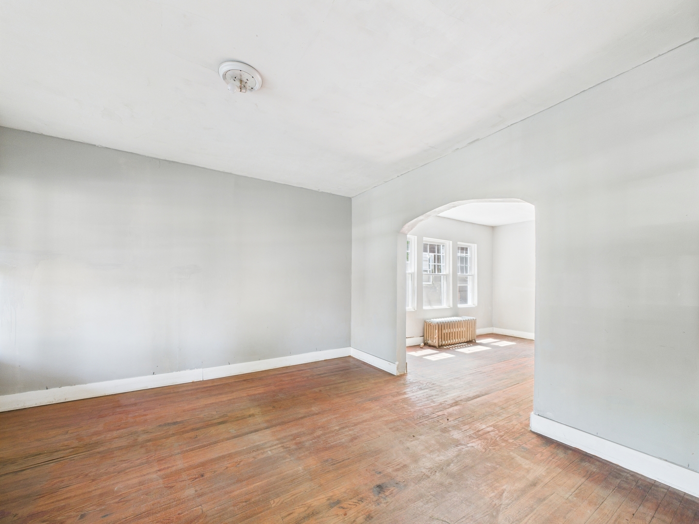 11922 S Perry Avenue Property Photo 4