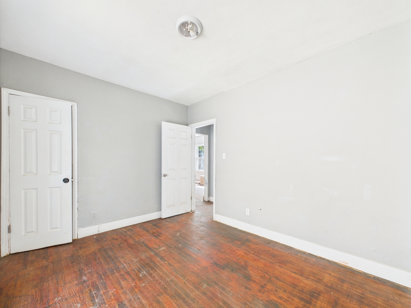 11922 S Perry Avenue Property Photo 12