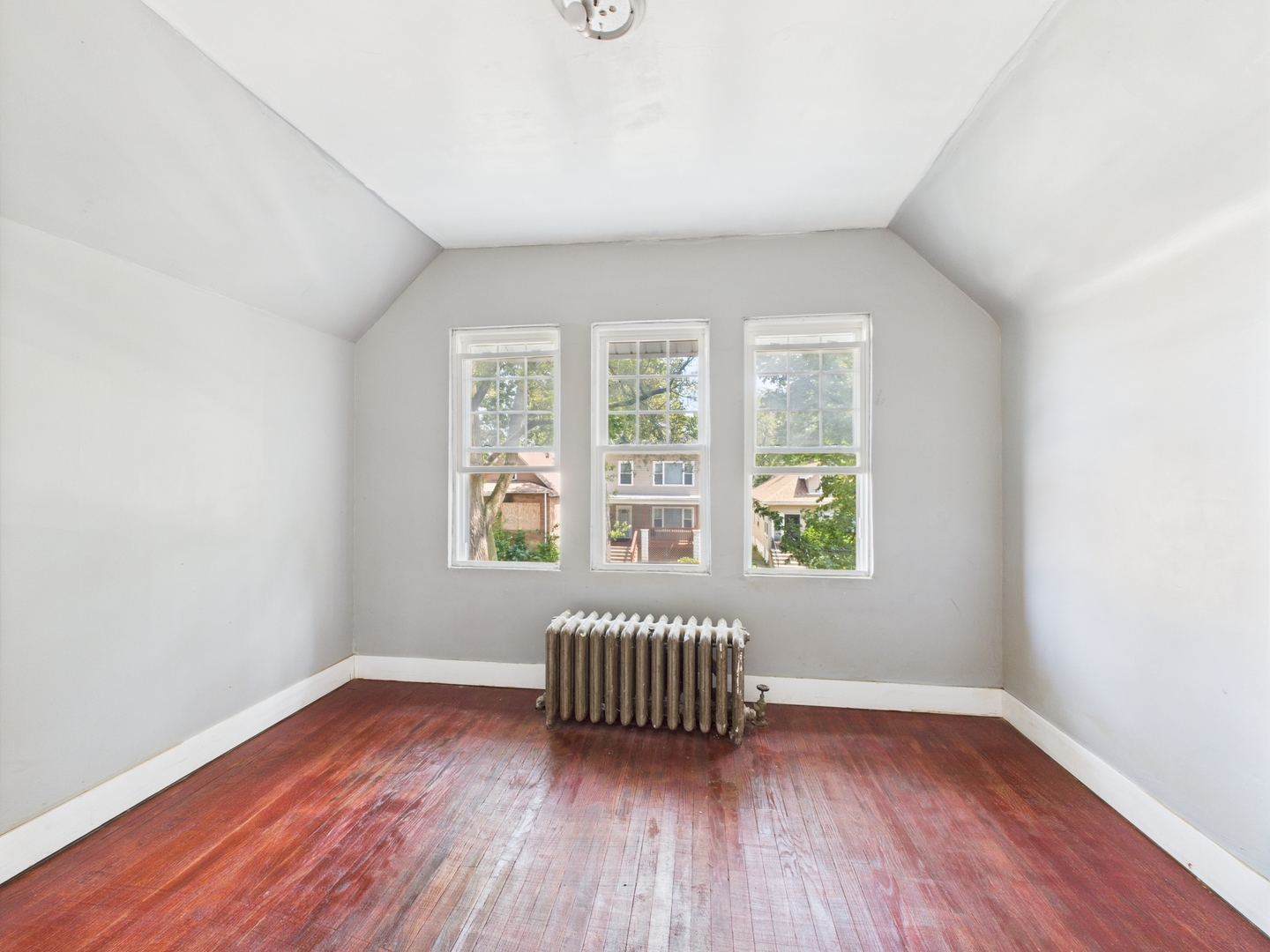 11922 S Perry Avenue Property Photo 15