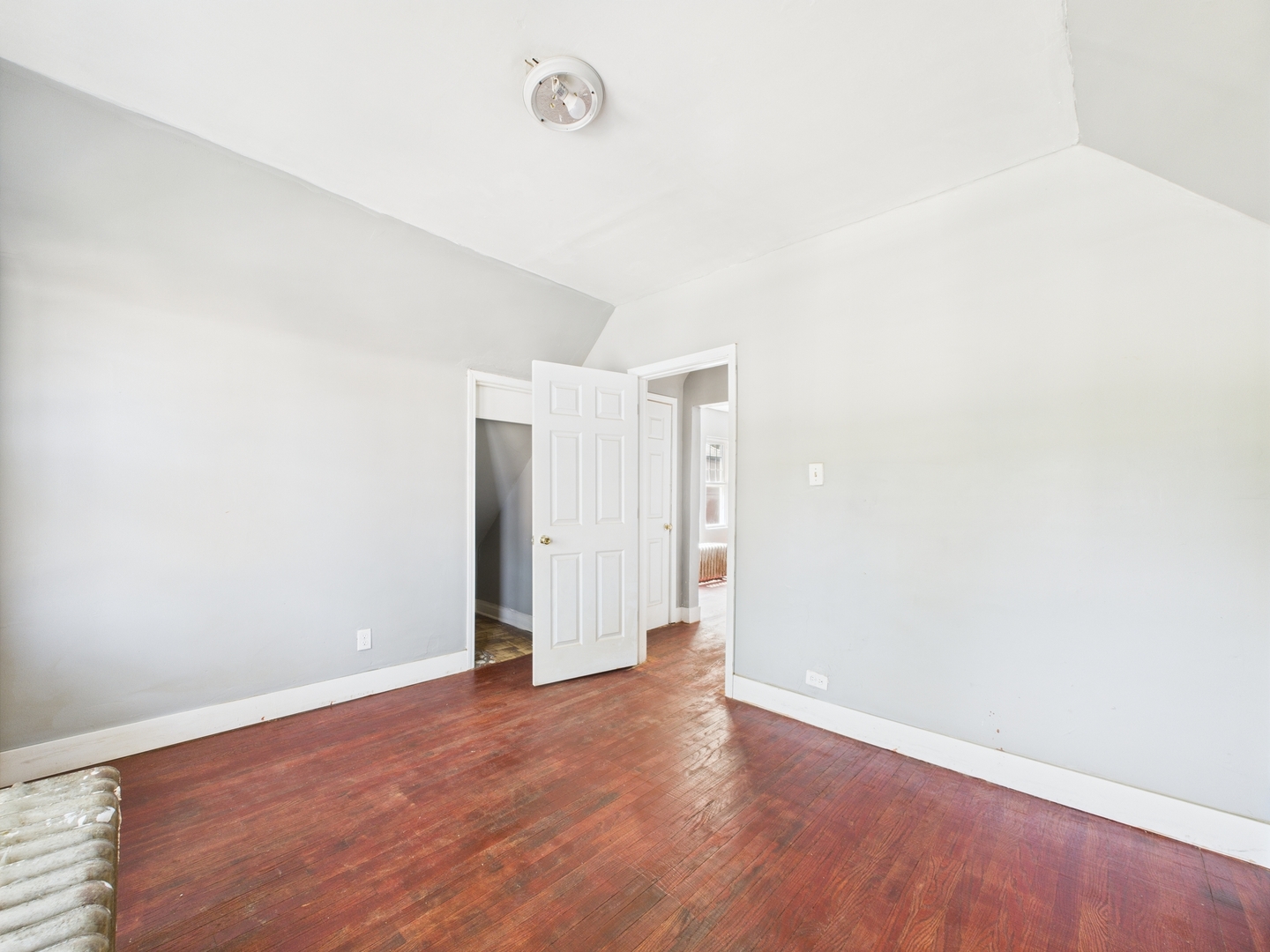 11922 S Perry Avenue Property Photo 16