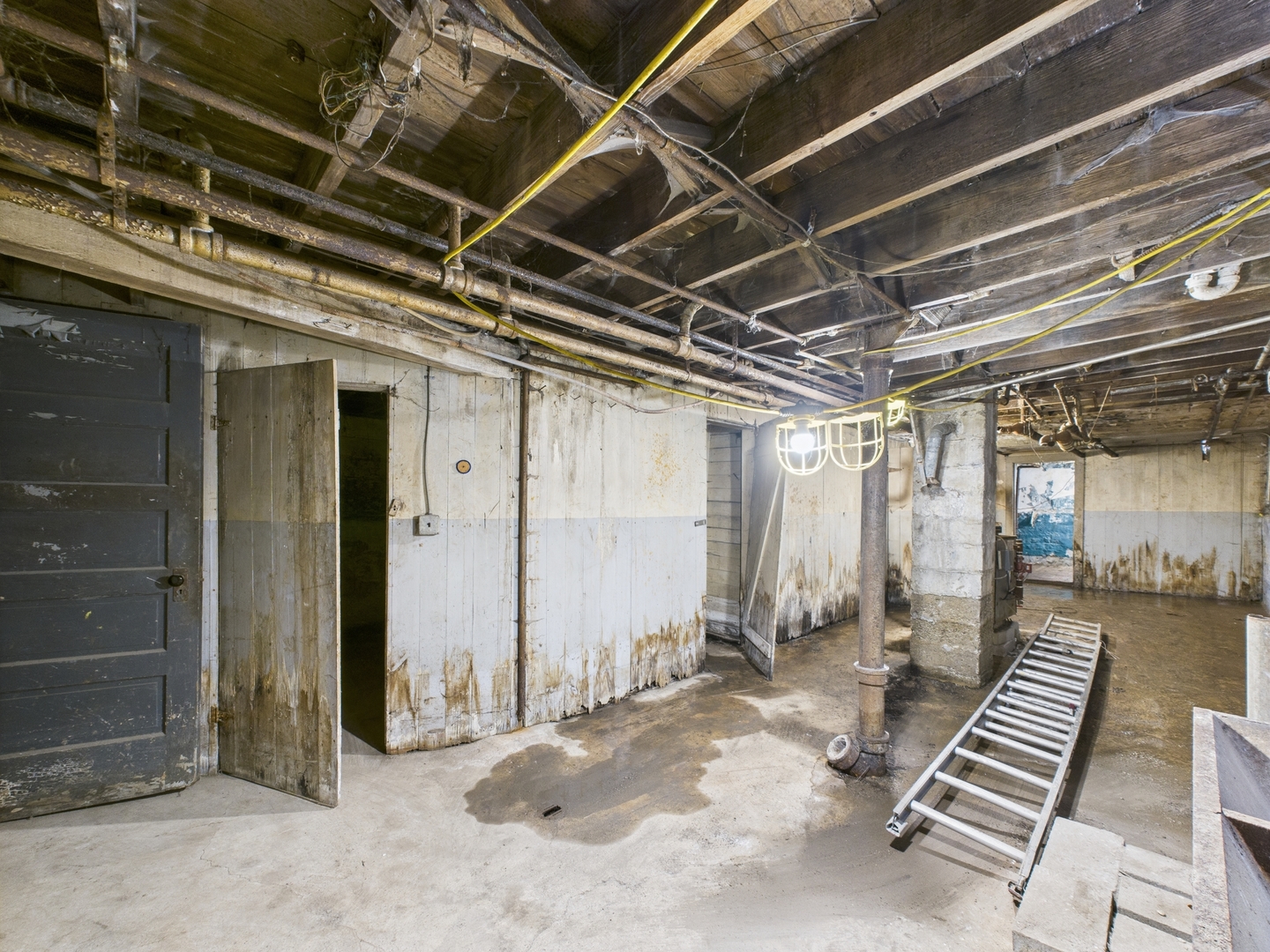 11922 S Perry Avenue Property Photo 21