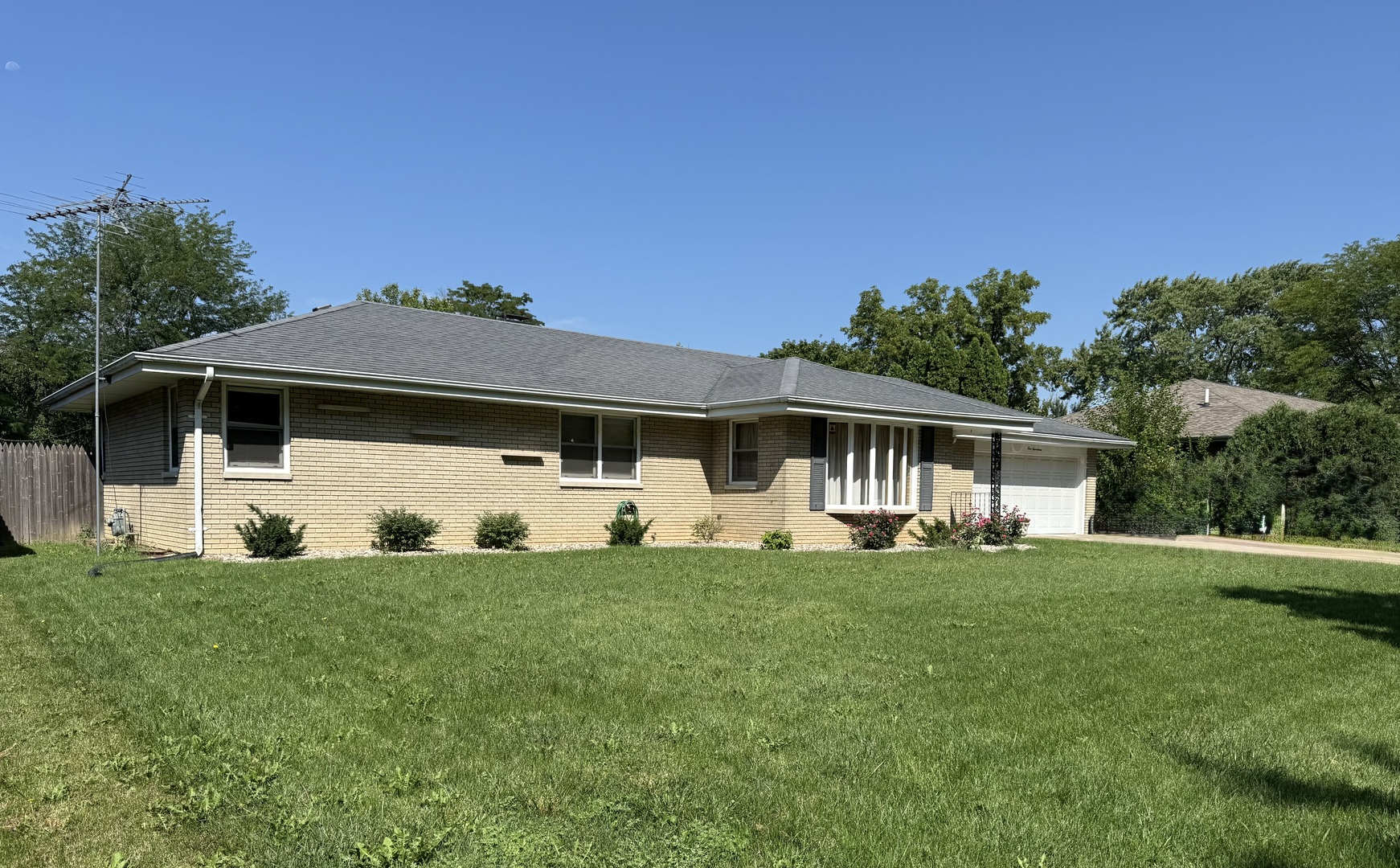 517 Terry Drive Property Photo 1