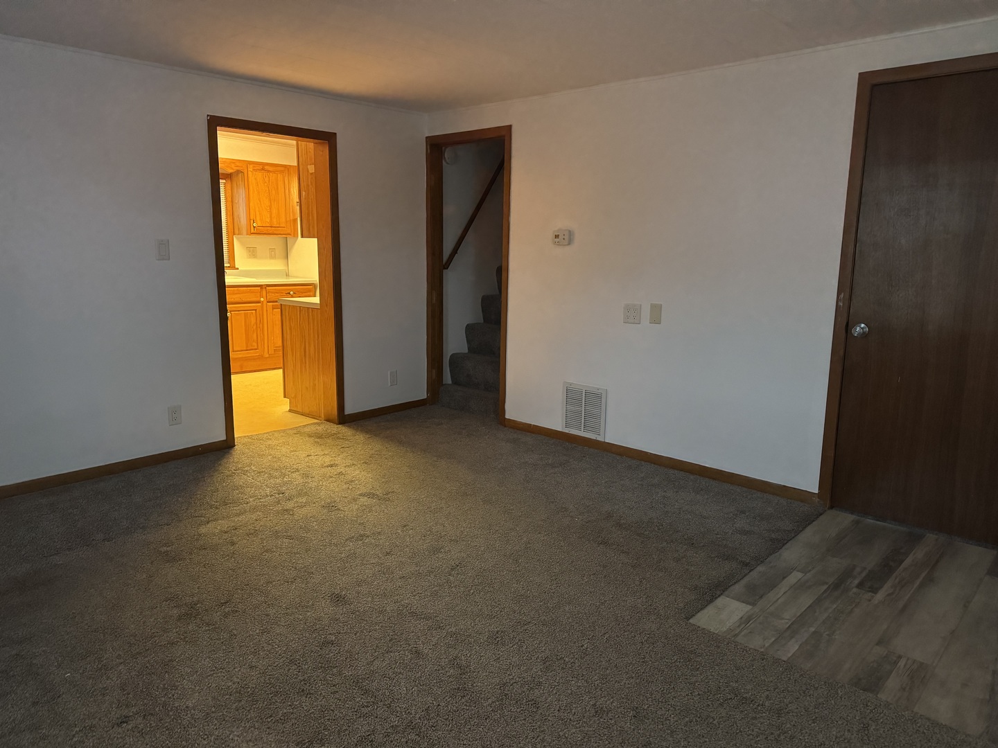 111 Monroe Street Property Photo 6