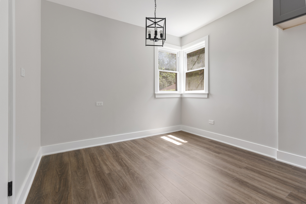 8647 S Kingston Avenue Property Photo 8