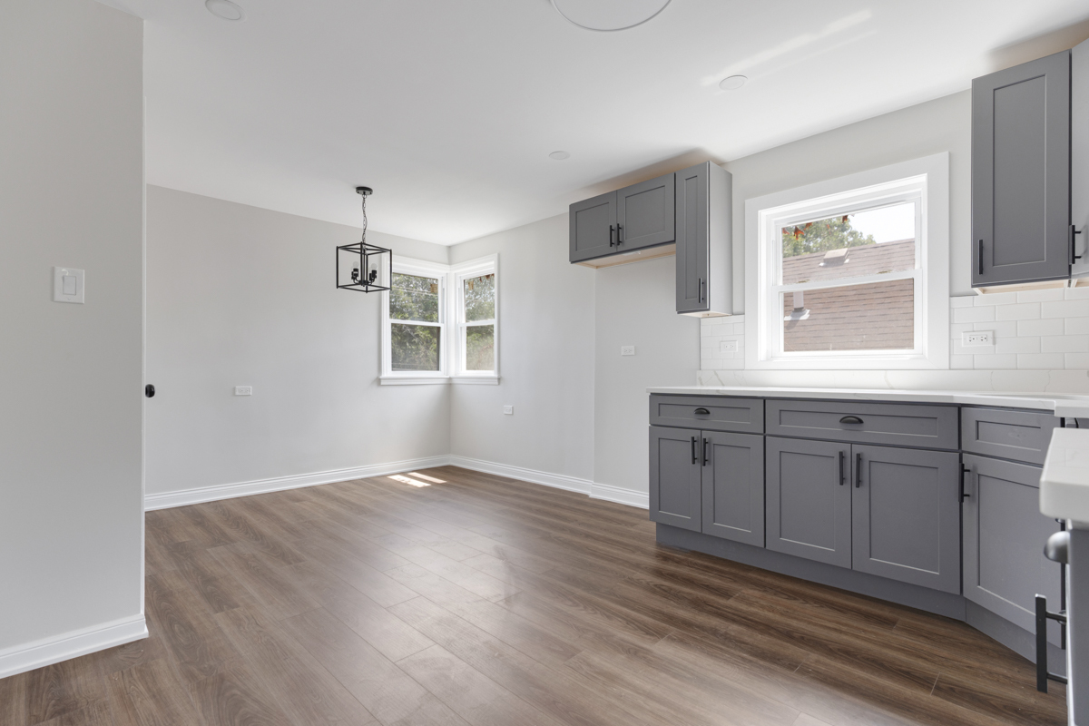 8647 S Kingston Avenue Property Photo 15