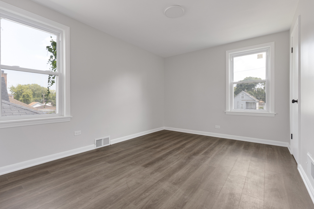 8647 S Kingston Avenue Property Photo 22