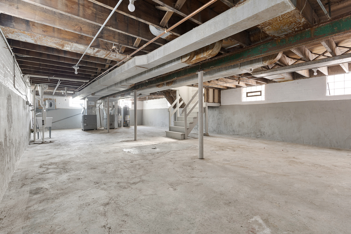8647 S Kingston Avenue Property Photo 23