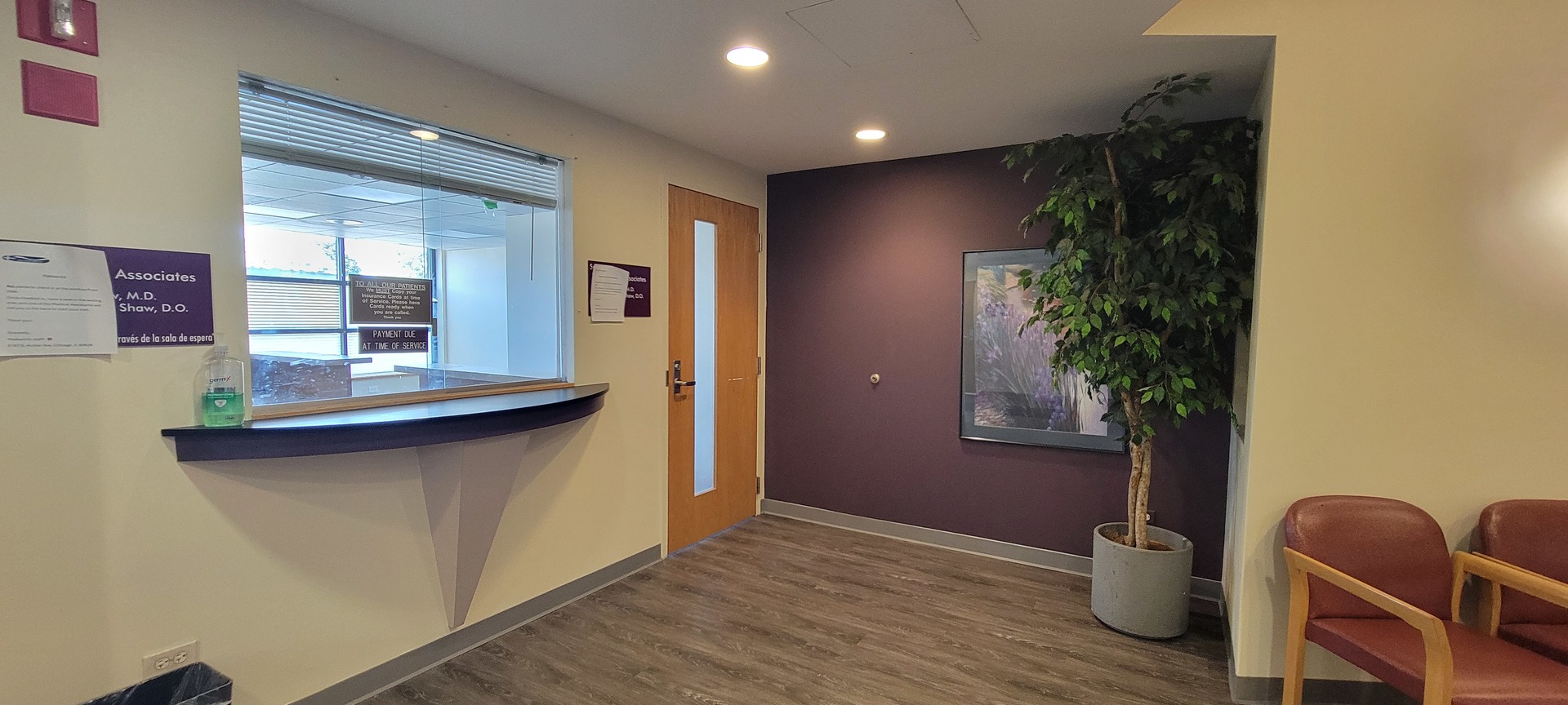6187 S Archer Avenue Property Photo 4
