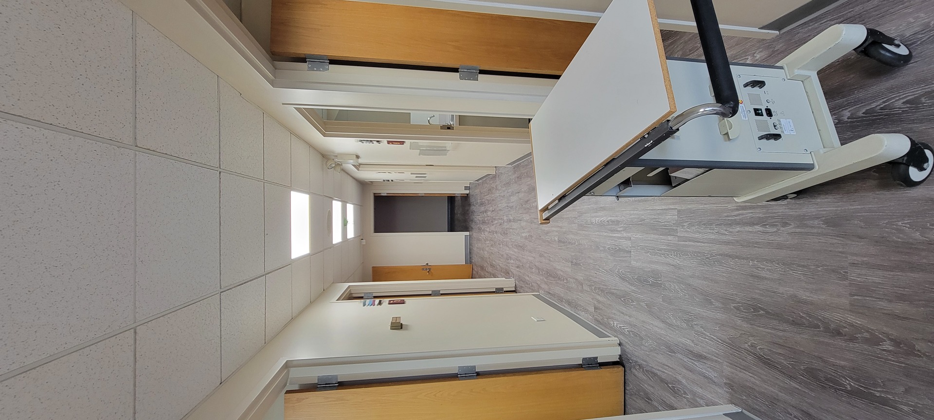 6187 S Archer Avenue Property Photo 10