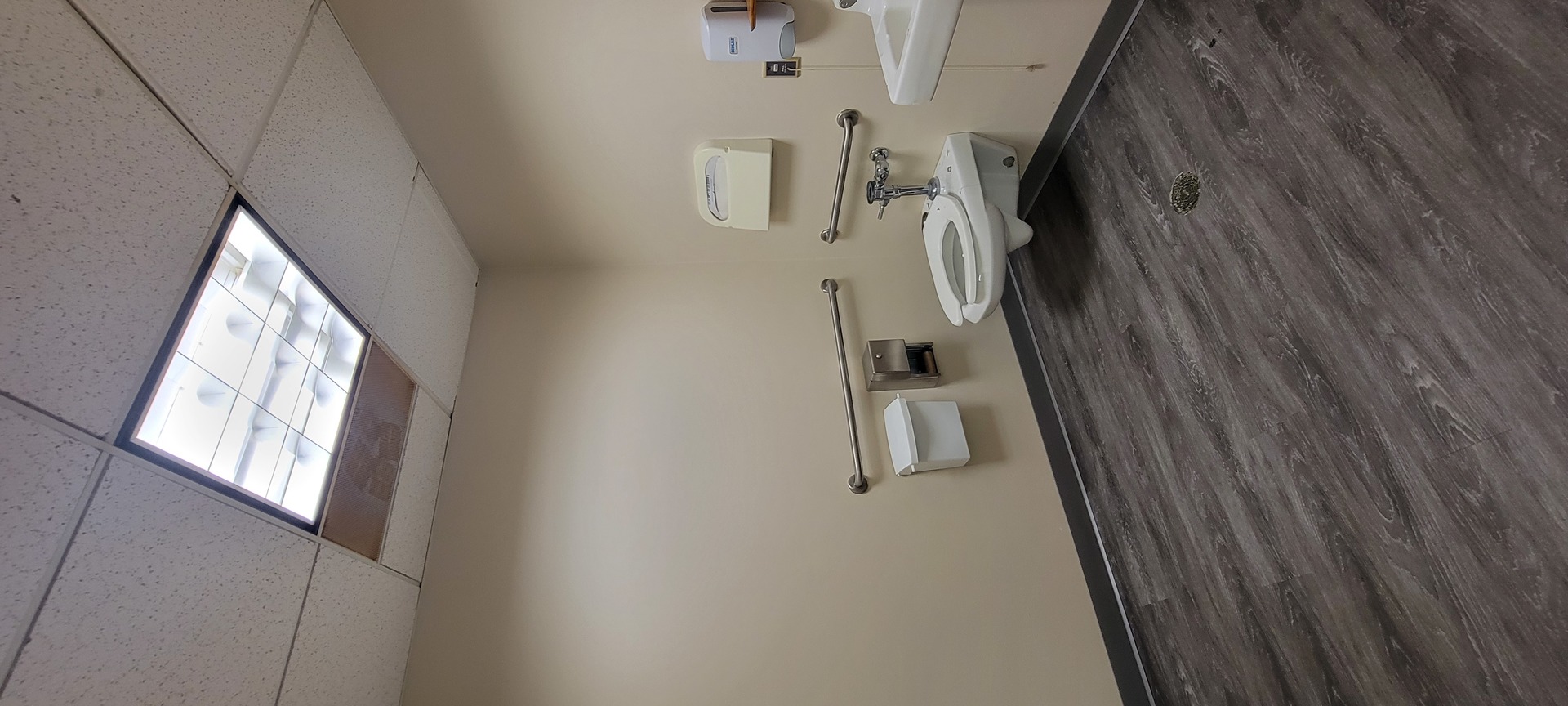 6187 S Archer Avenue Property Photo 20