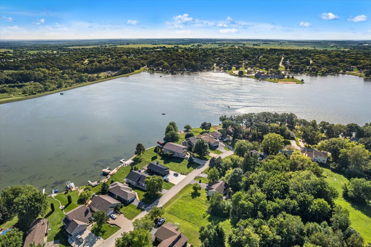 211 Candlewick Drive Property Photo 4