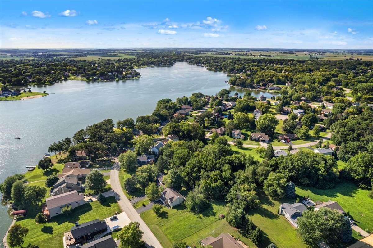 211 Candlewick Drive Property Photo 6