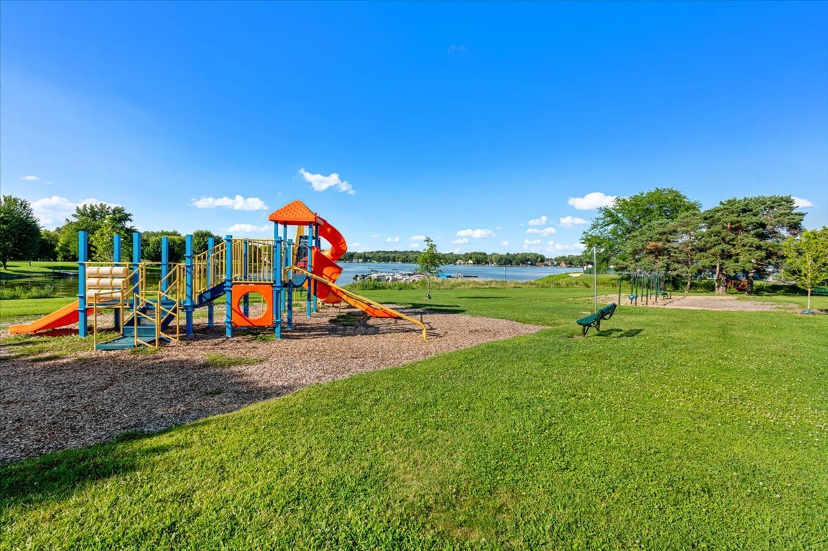 211 Candlewick Drive Property Photo 12