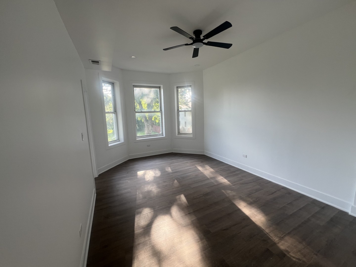 5310 S Wolcott Avenue Property Photo 5