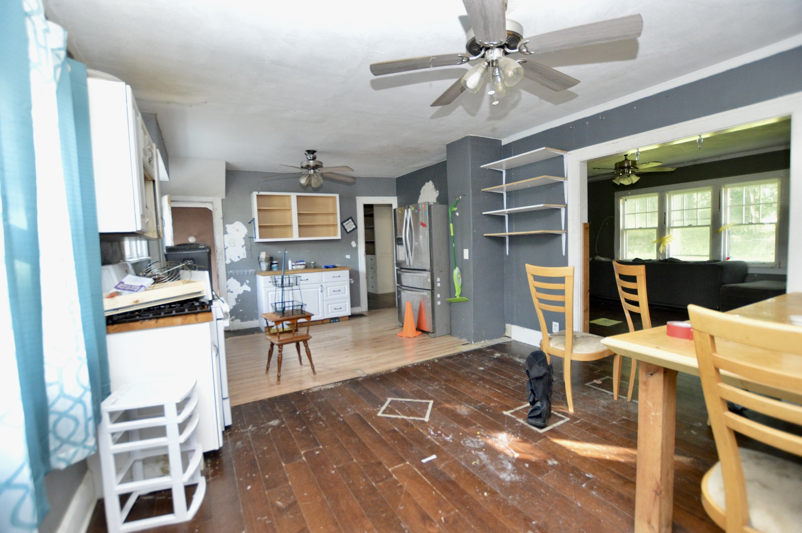 5807 Forest Hills Road Property Photo 11