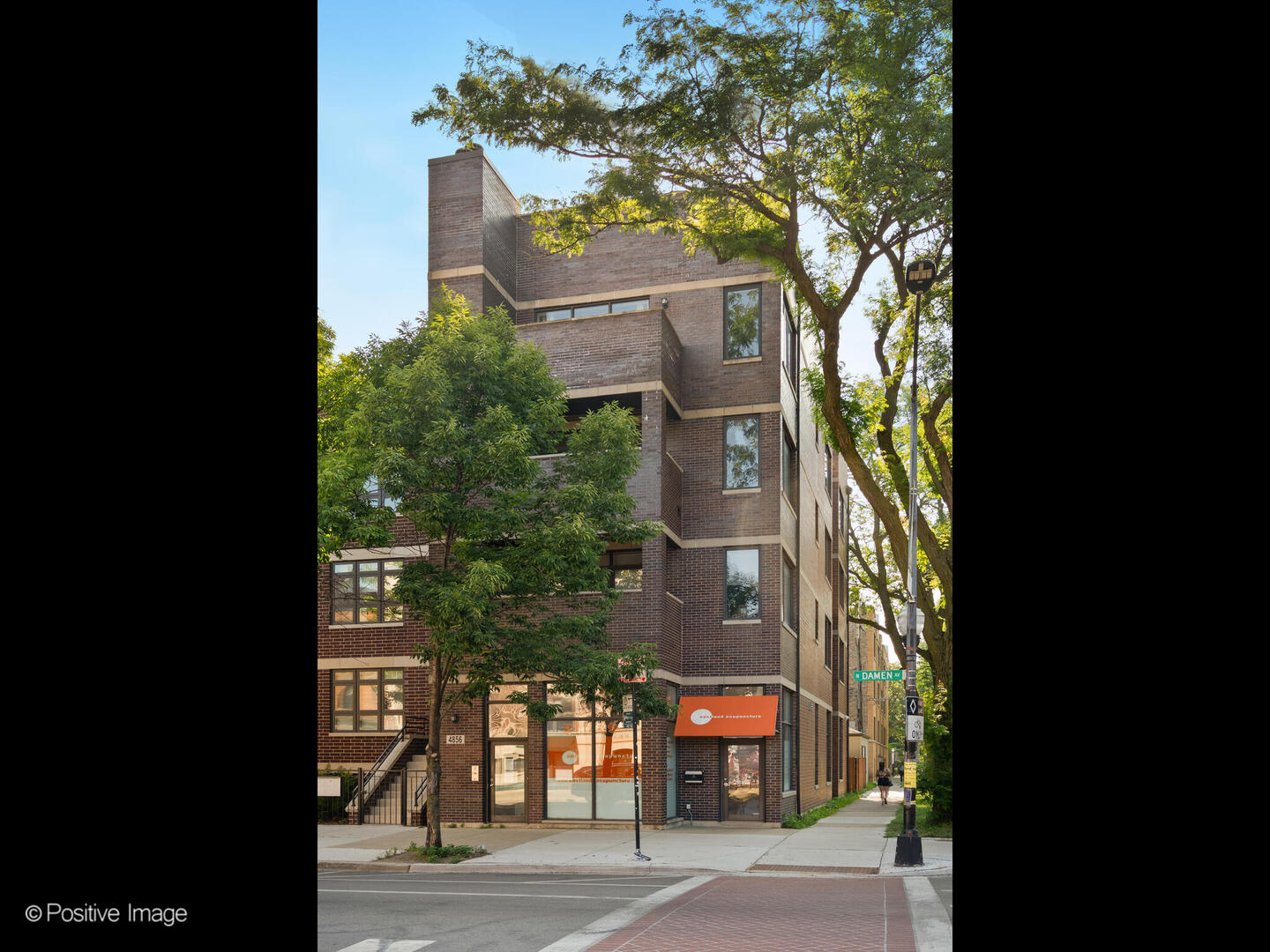 4856 N Damen Avenue Gu-1 Property Photo 3