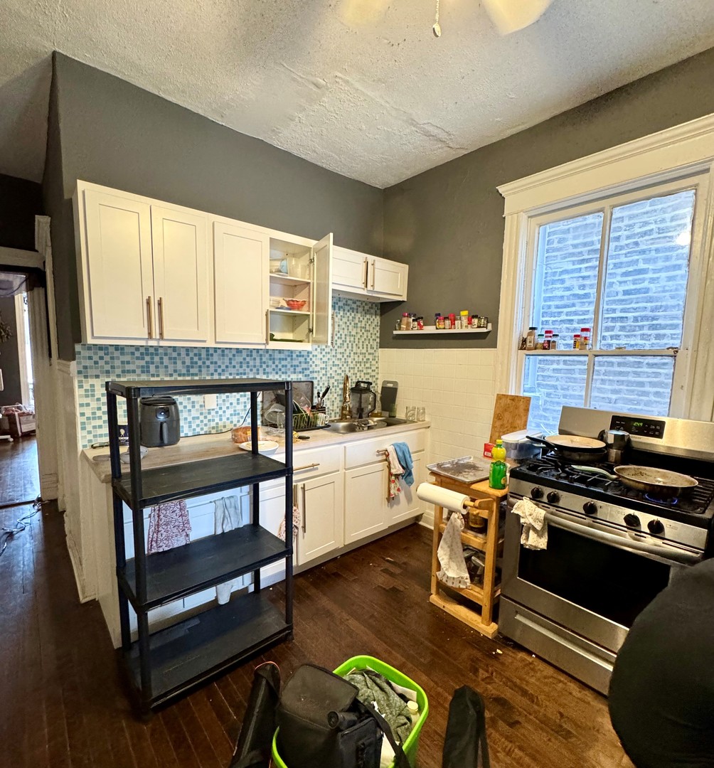 2342 N Kimball Avenue Property Photo 6