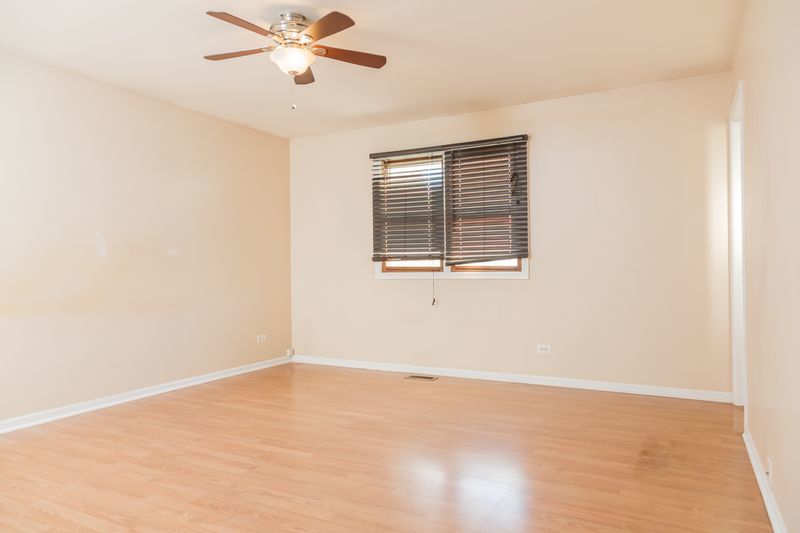 1n344 Darling Street Property Photo 11