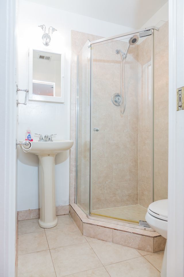 1n344 Darling Street Property Photo 17