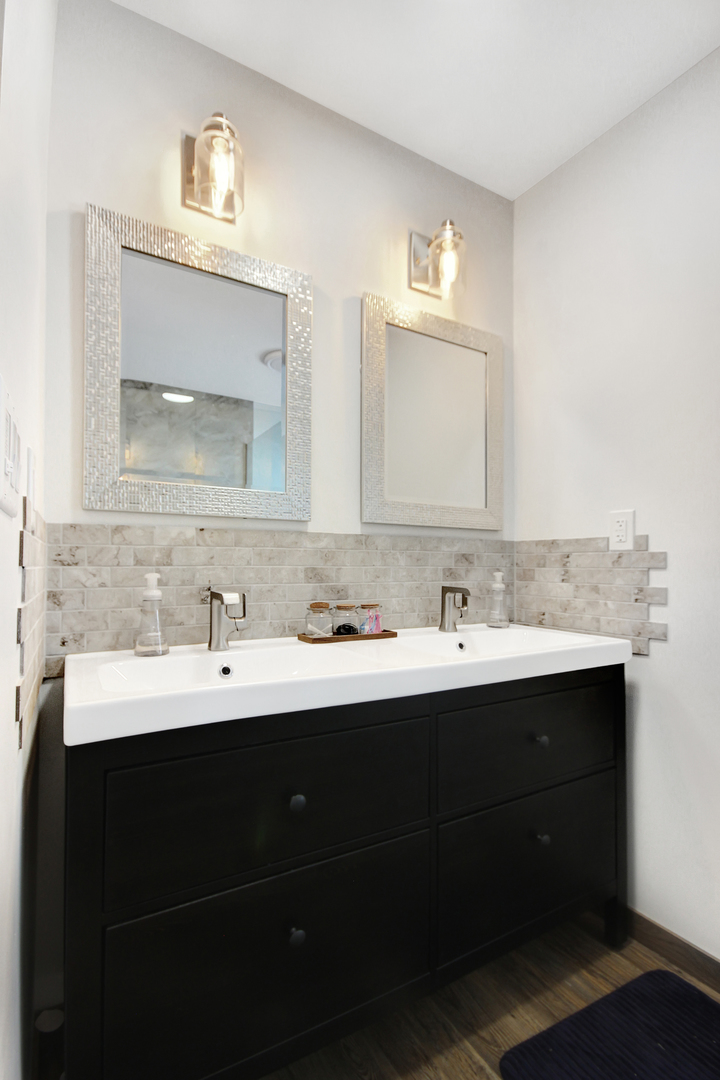 12449861 Property Photo 20