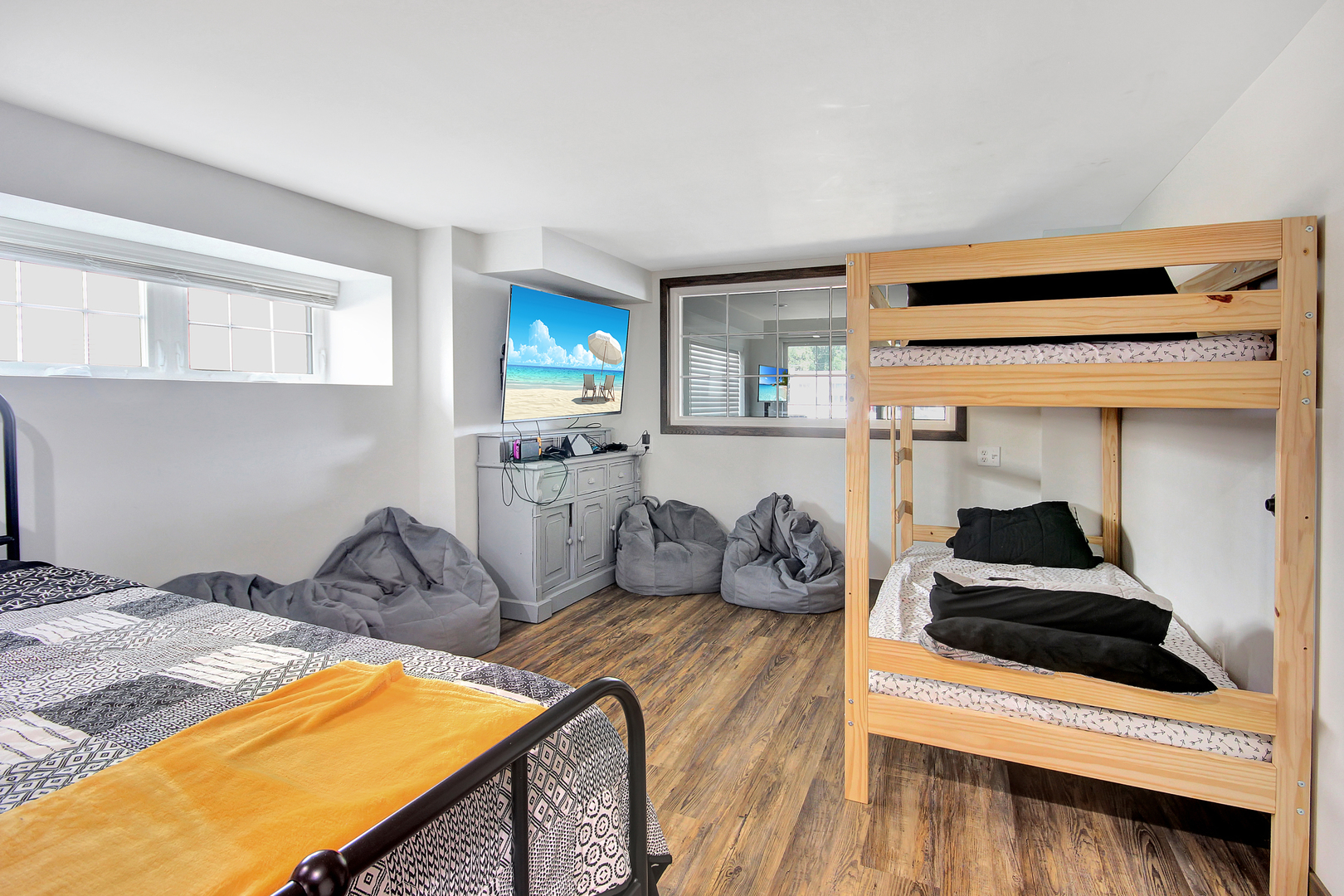 12449861 Property Photo 24