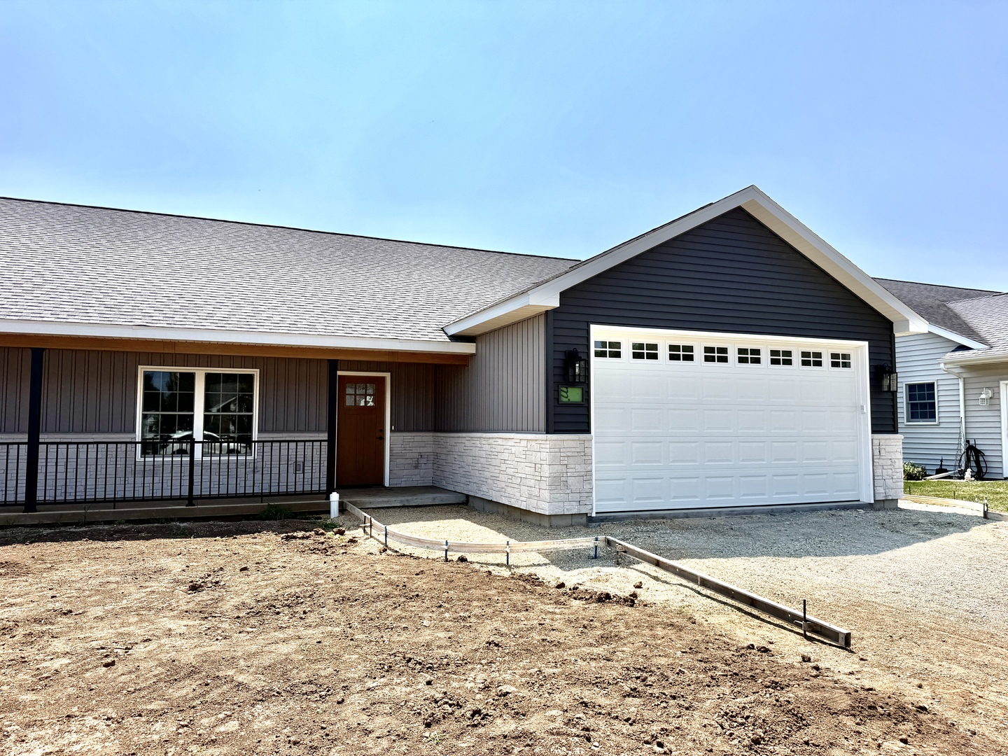 1421 North Ridge Drive Property Photo 1