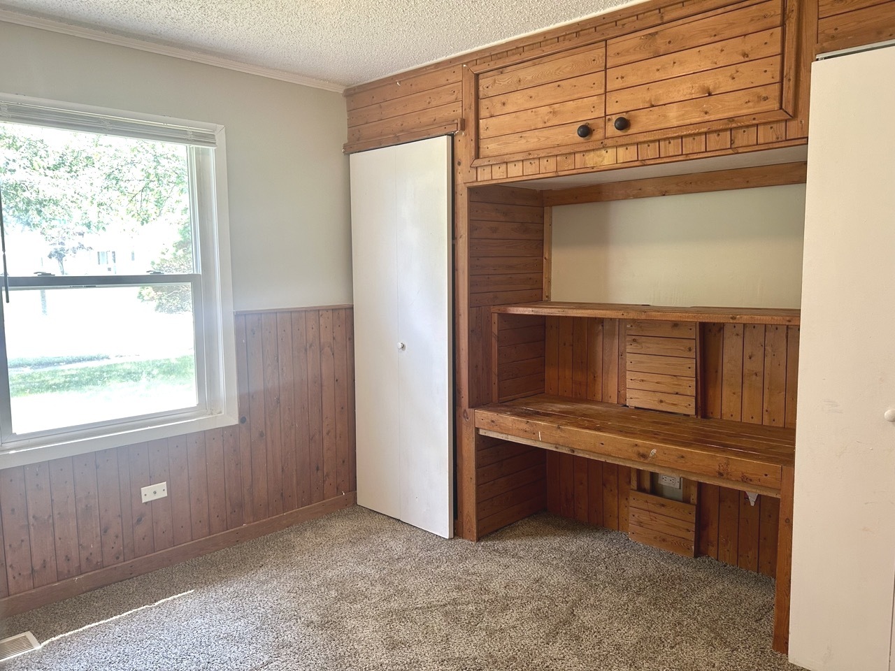 308 Shabbona Drive Property Photo 10