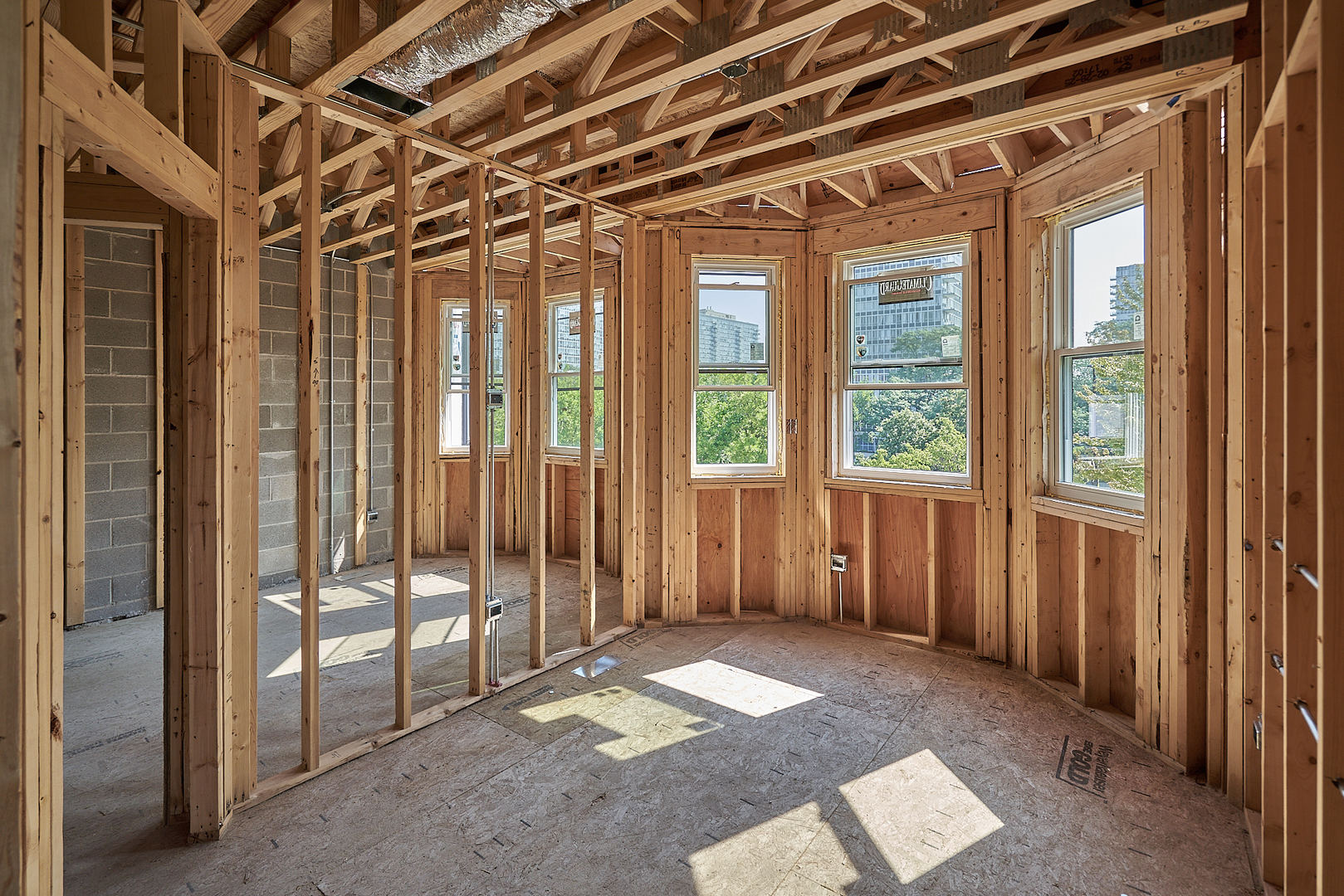 3245 S Calumet Avenue Property Photo 8