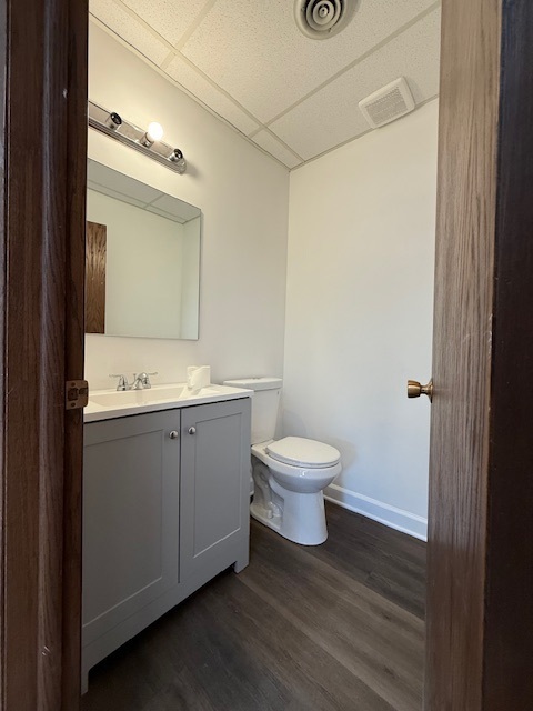 9849 N Gross Point Road Property Photo 2