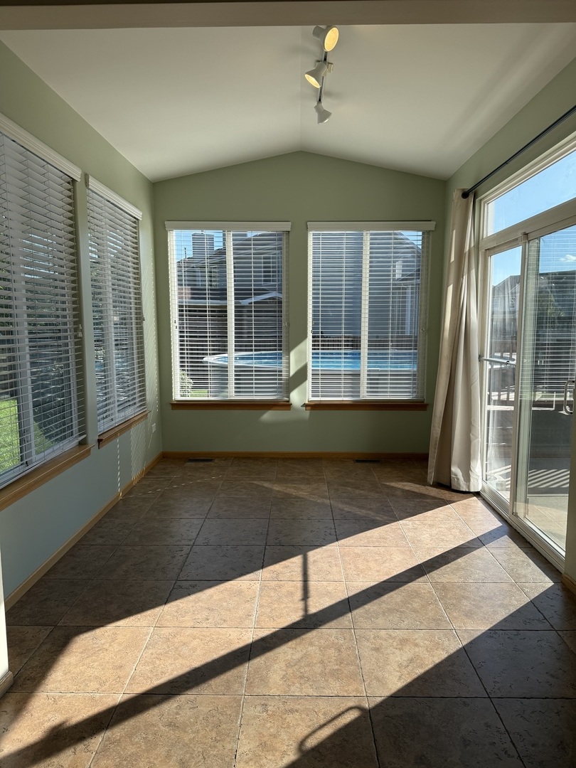 710 Silver Leaf Court Property Photo 7