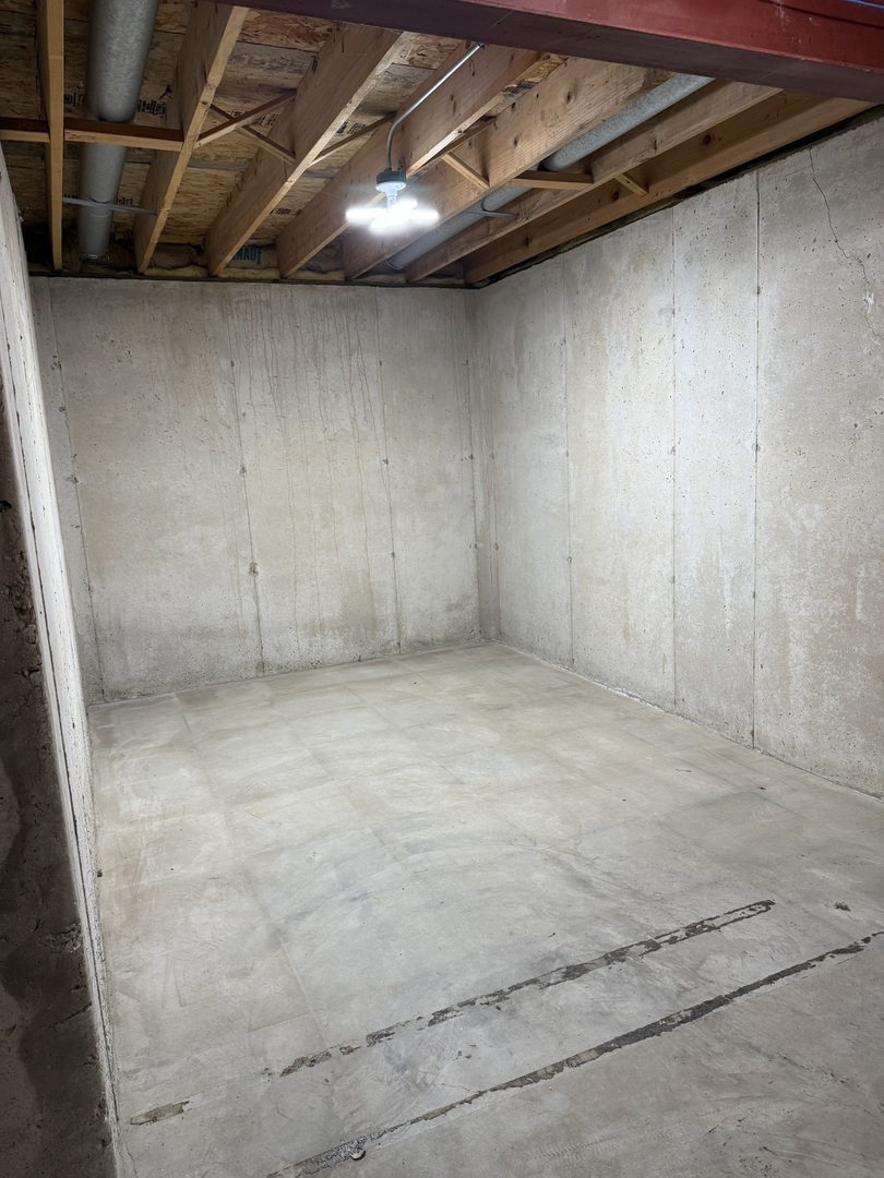 710 Silver Leaf Court Property Photo 23