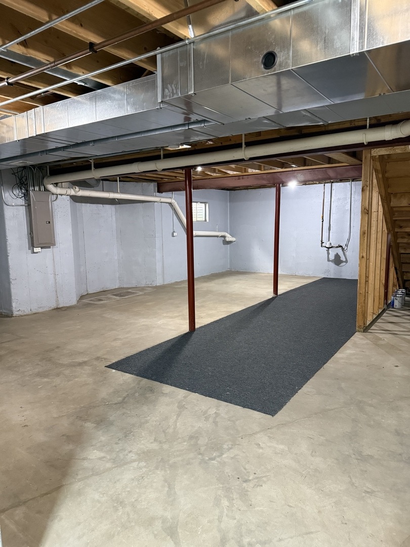 710 Silver Leaf Court Property Photo 24