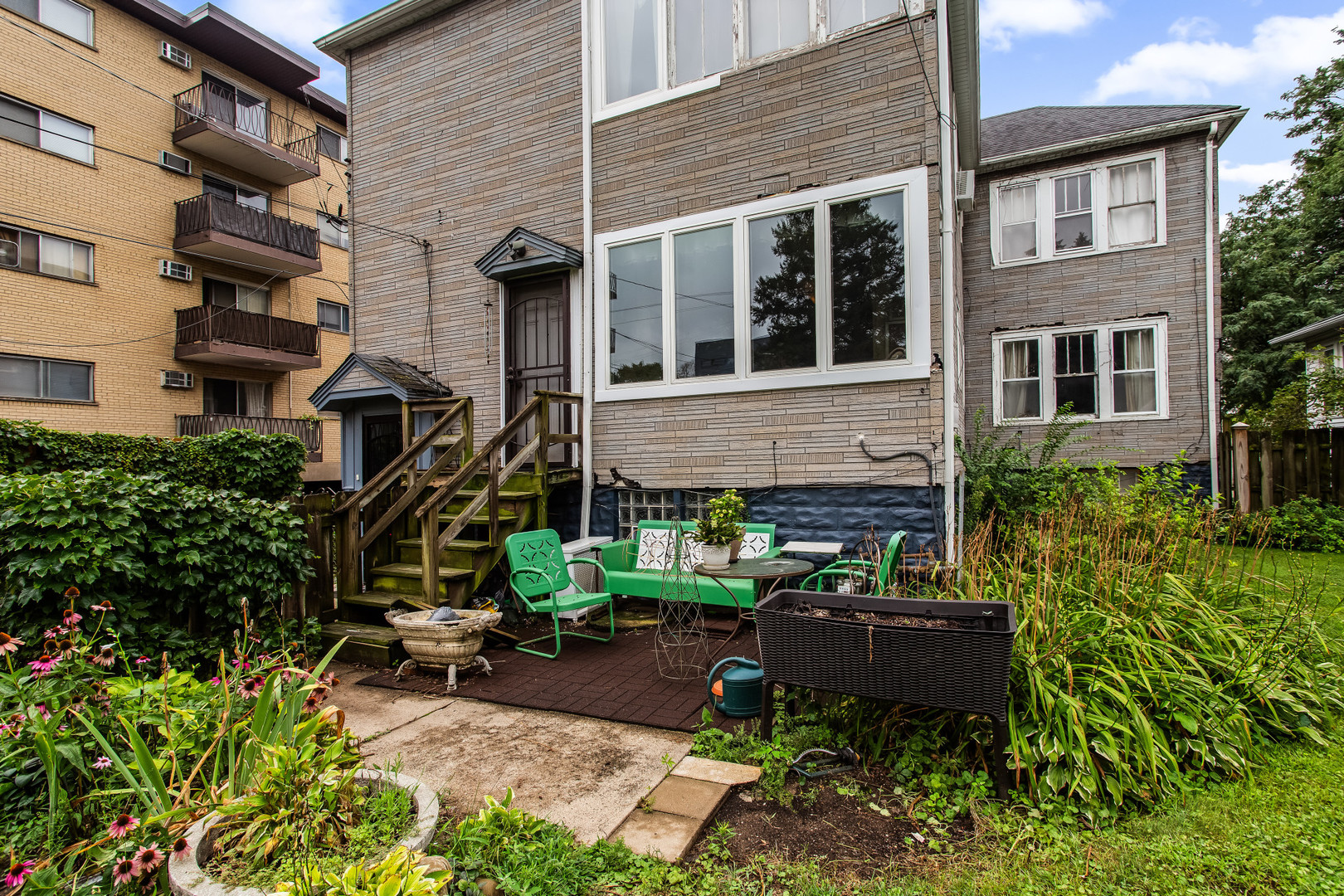 7415 Dixon Street Property Photo 2