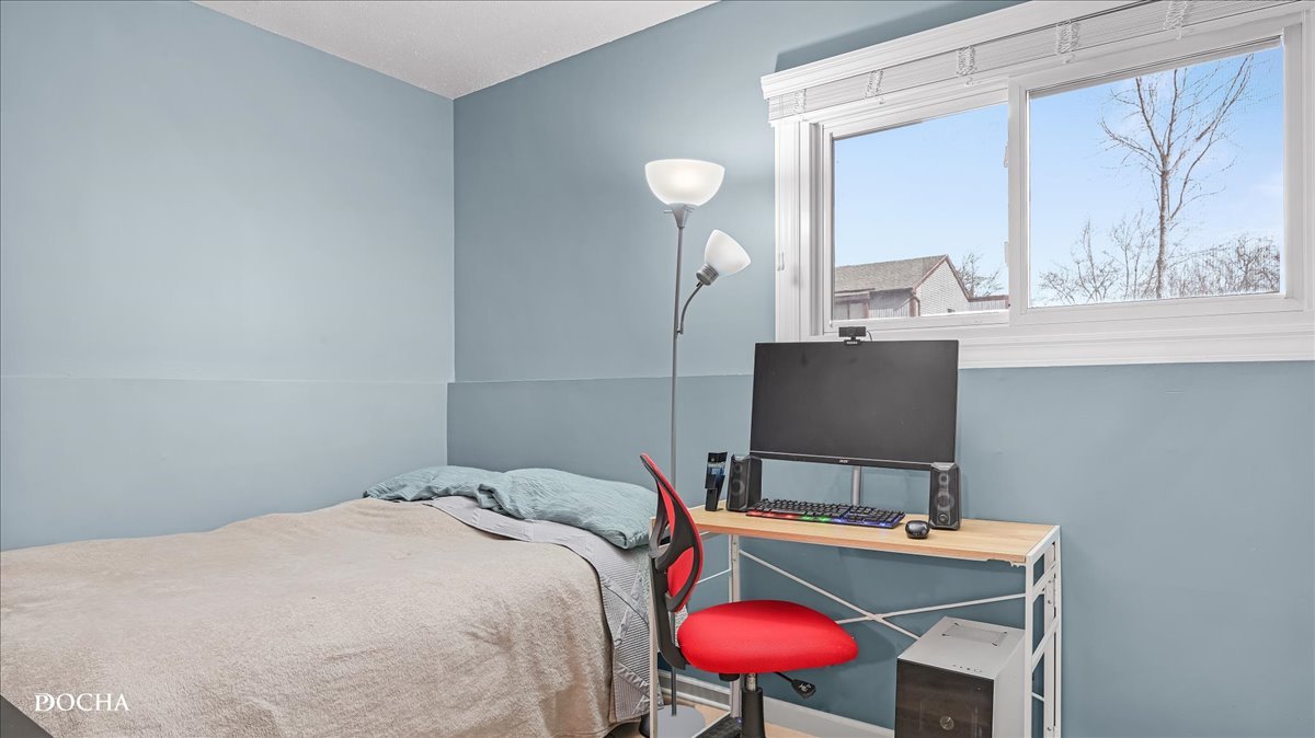 30w021 Danbury Drive Property Photo 11