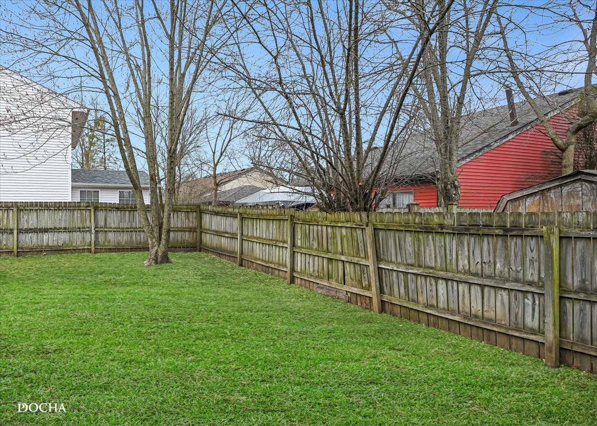 30w021 Danbury Drive Property Photo 14