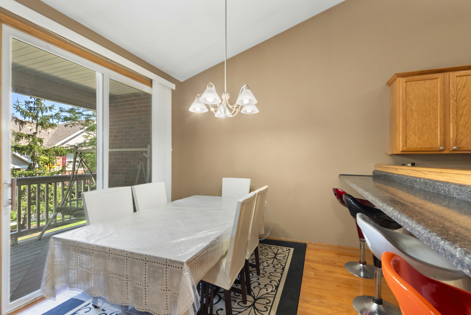 9411 Albany Court Property Photo 7