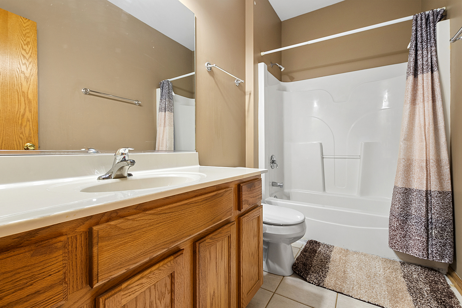 9411 Albany Court Property Photo 9