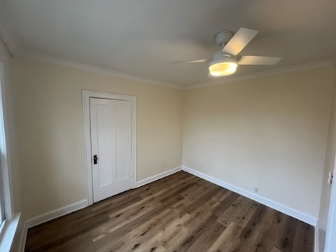 1302 W 98th Place Property Photo 4