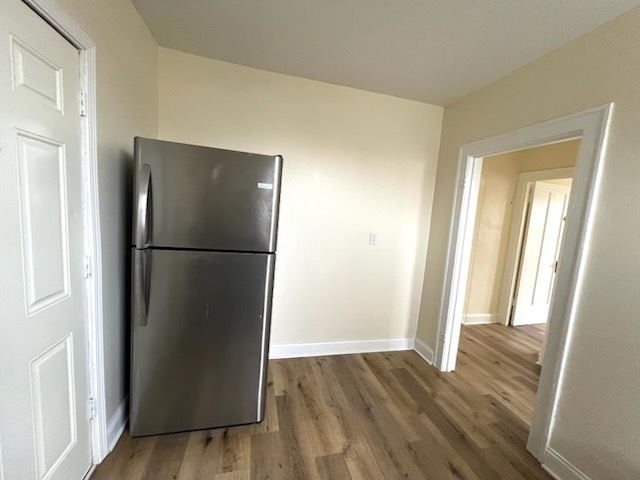 1302 W 98th Place Property Photo 5