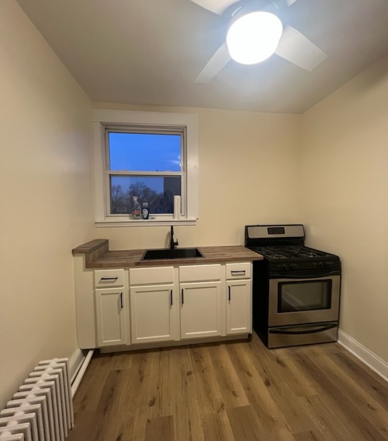 1302 W 98th Place Property Photo 6