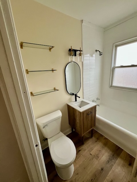 1302 W 98th Place Property Photo 8