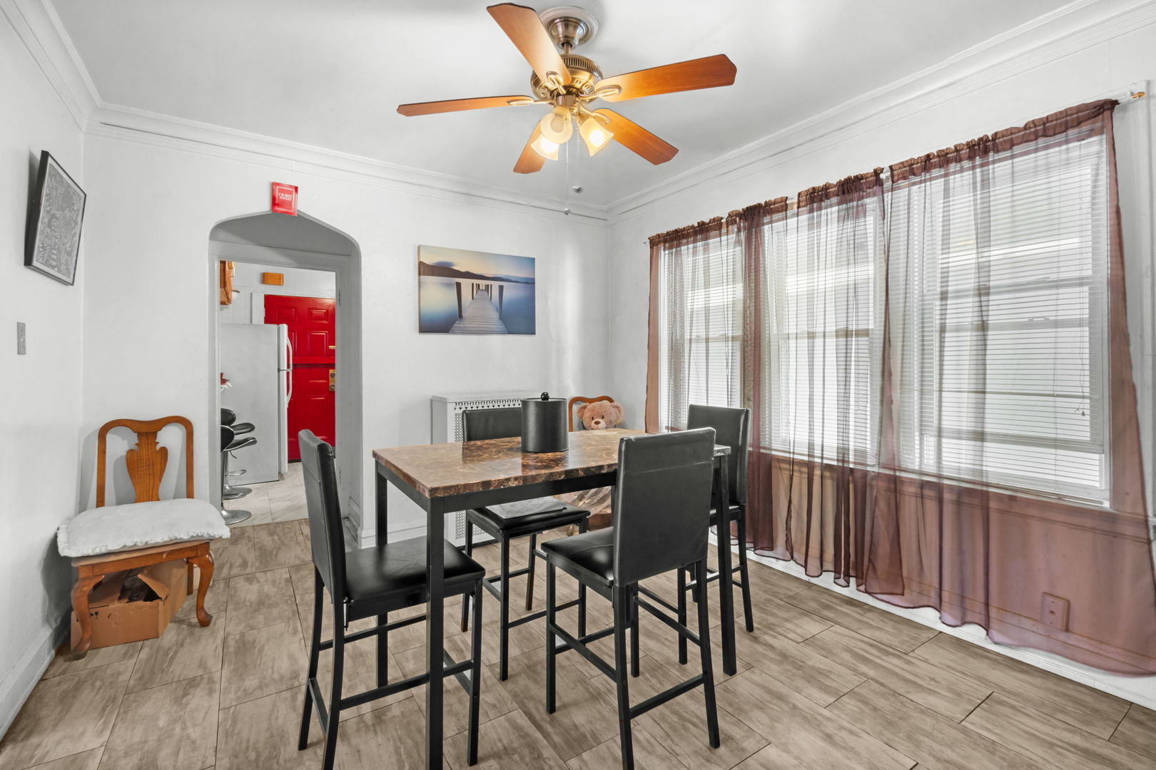 1302 W 98th Place Property Photo 9