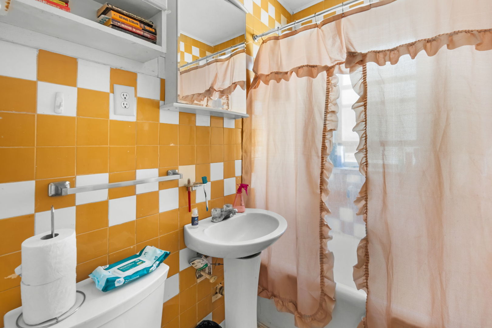 1302 W 98th Place Property Photo 21