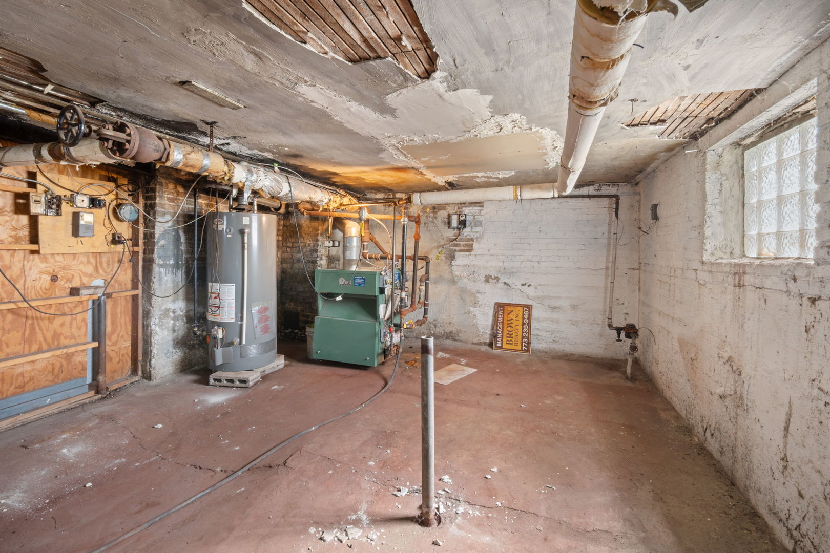 1302 W 98th Place Property Photo 28