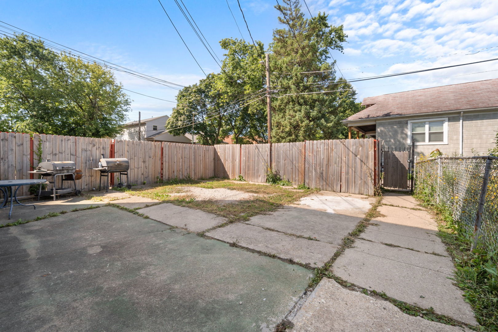 1302 W 98th Place Property Photo 31