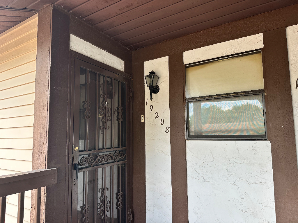 19208 Pine Drive 204 Property Photo 1
