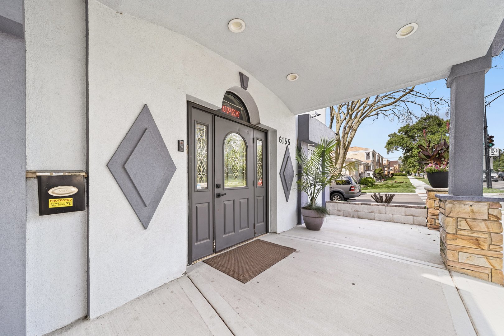 6155 W Fullerton Avenue Property Photo 8