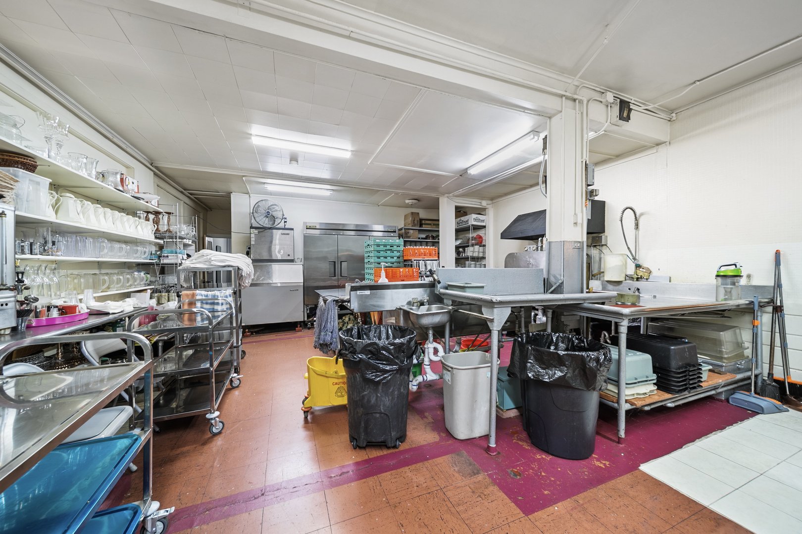 6155 W Fullerton Avenue Property Photo 24